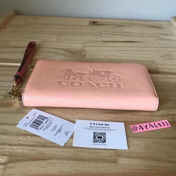 Coach wallet🎈🎈 - Picture 4 of 9